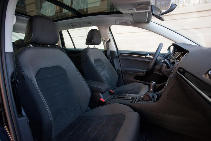  Volkswagen Golf Sportwagen 2015 года  (фото 7 из 12)